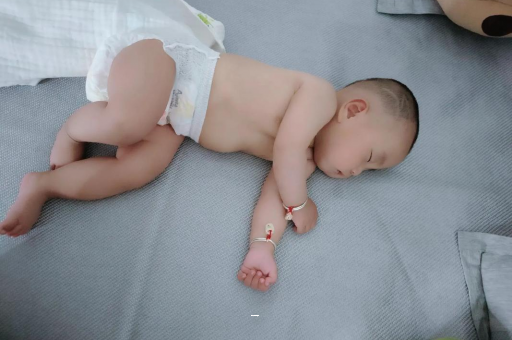 东台孕妇肚脐周围发青